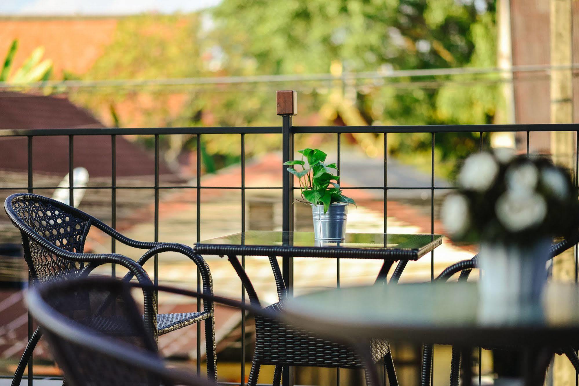Cozy Inn Chiang Mai Exterior photo